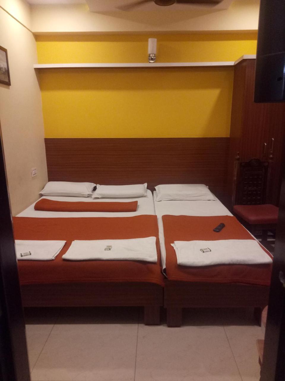 Hotel Sangeeth Lodging Mysore Luaran gambar